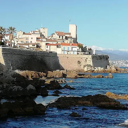 Centre Bd 1er * Antibes